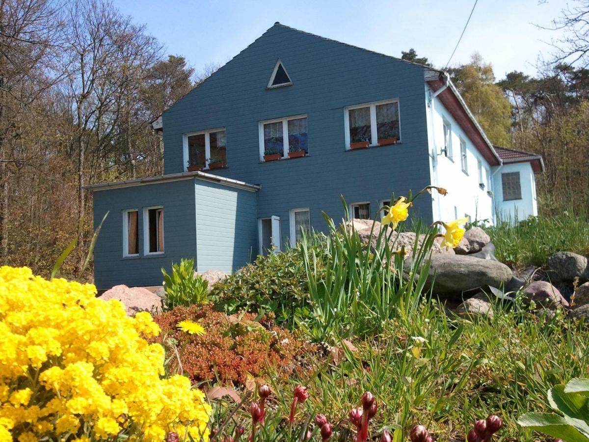 Gasthof Blaues Haus Hotel Bastorf Exterior foto